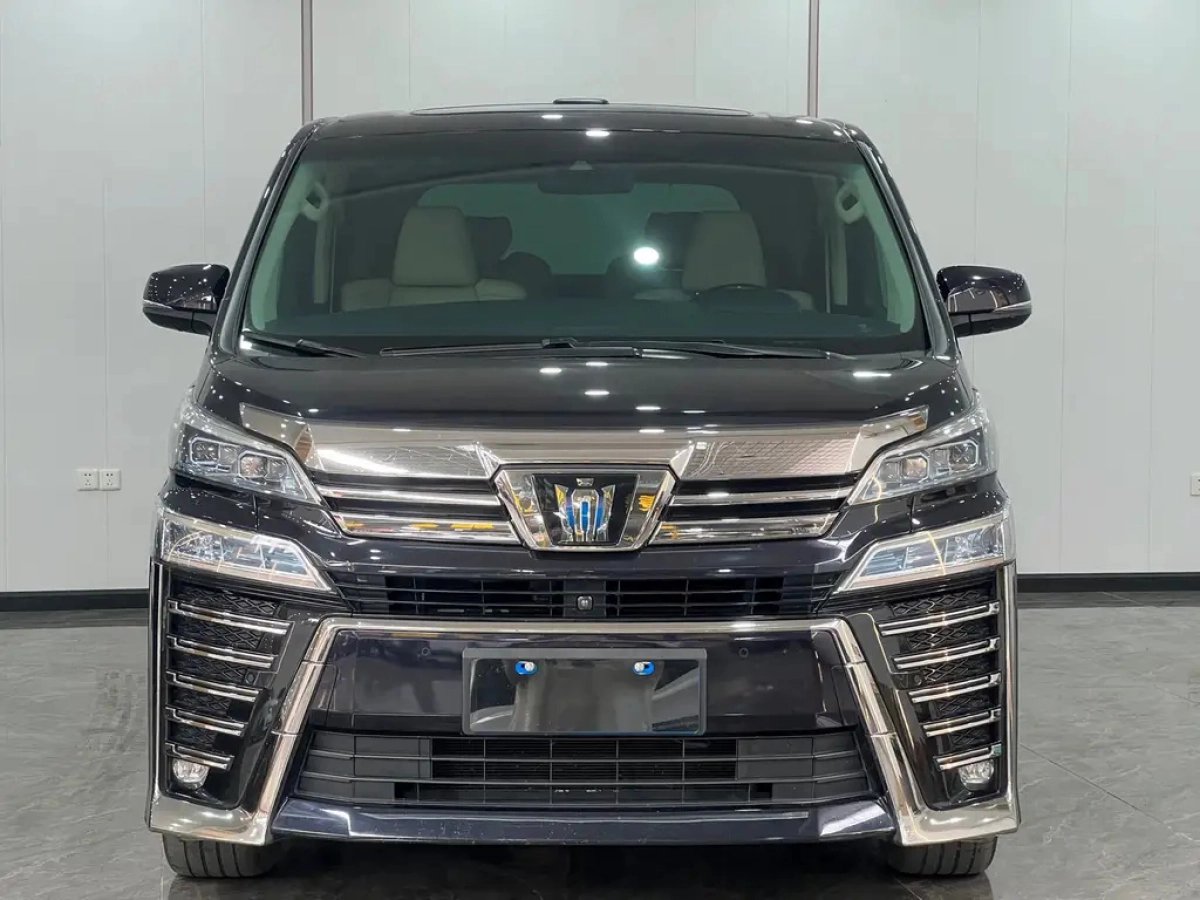 TOYOTA VELLFIRE