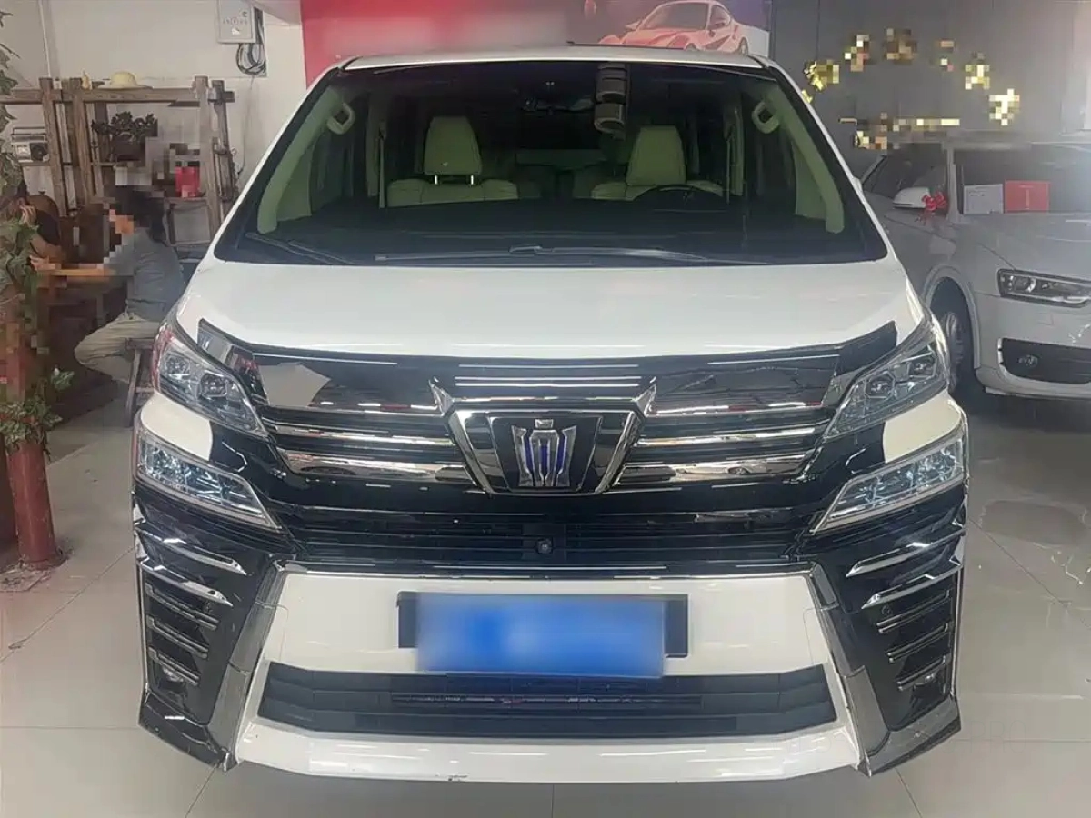 TOYOTA VELLFIRE