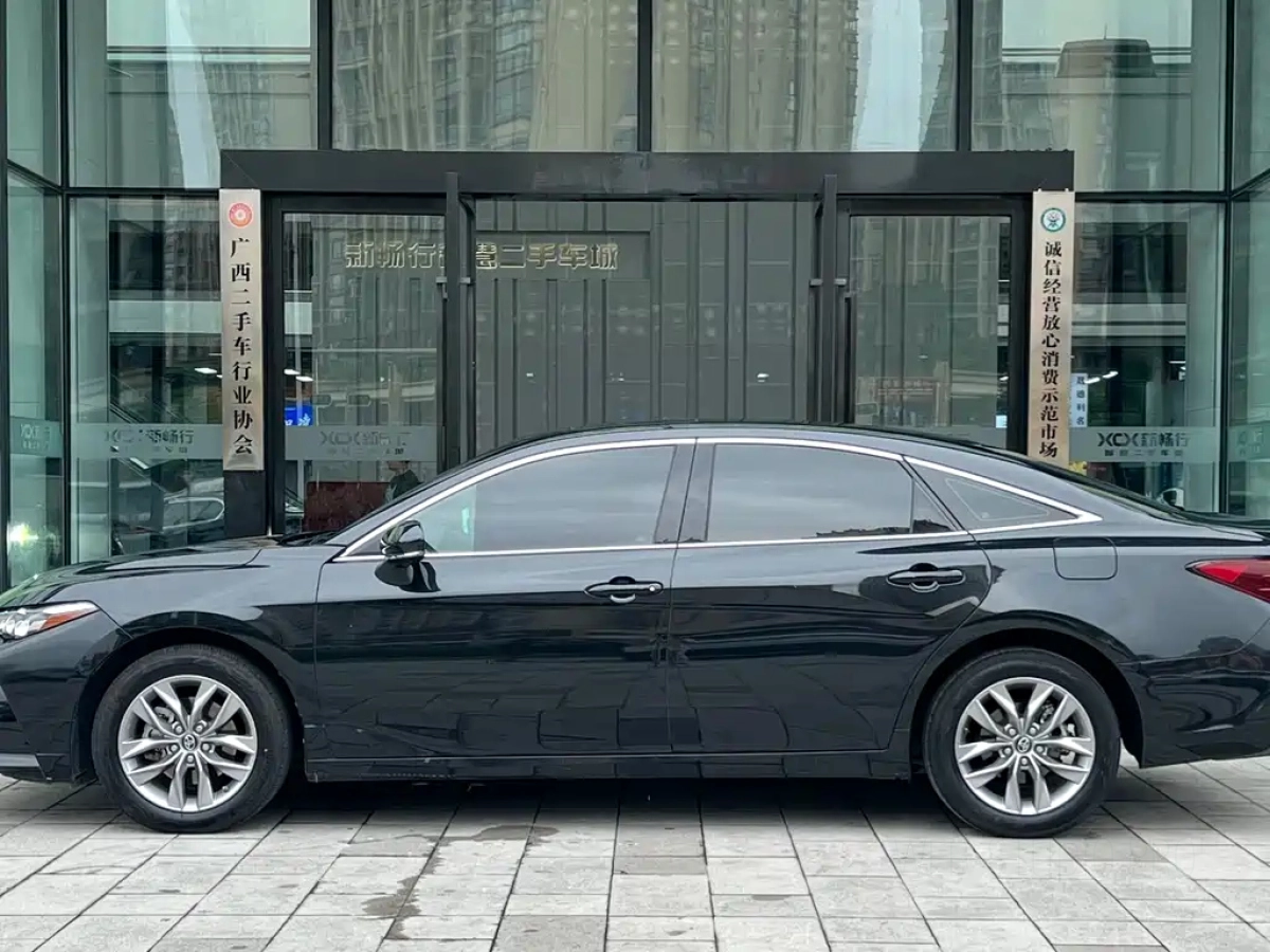 TOYOTA AVALON