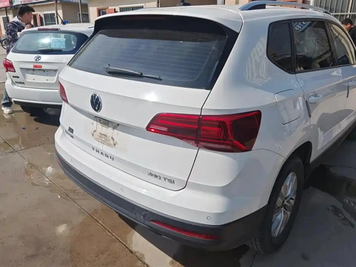 VOLKSWAGEN THARU