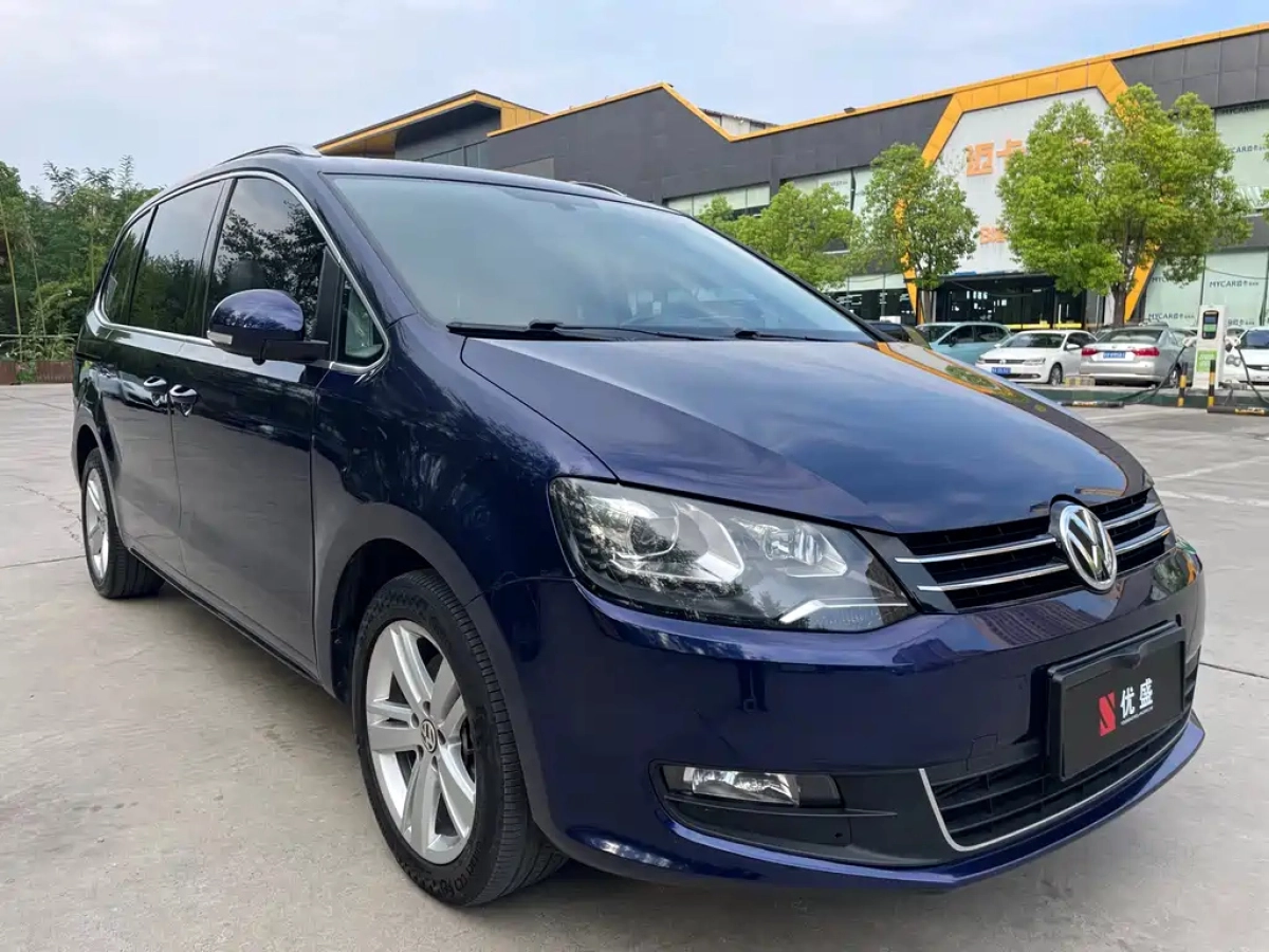 VOLKSWAGEN SHARAN