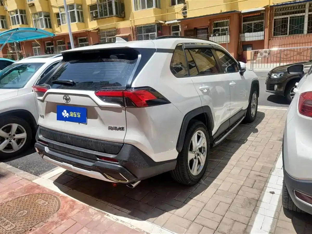 TOYOTA RAV4 RONGFANG