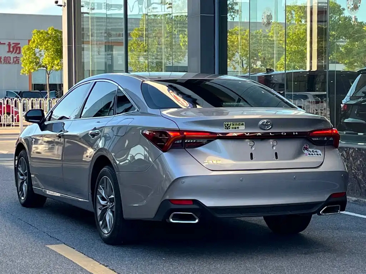 TOYOTA AVALON