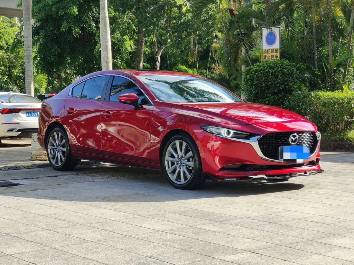 MAZDA 3 AXELA