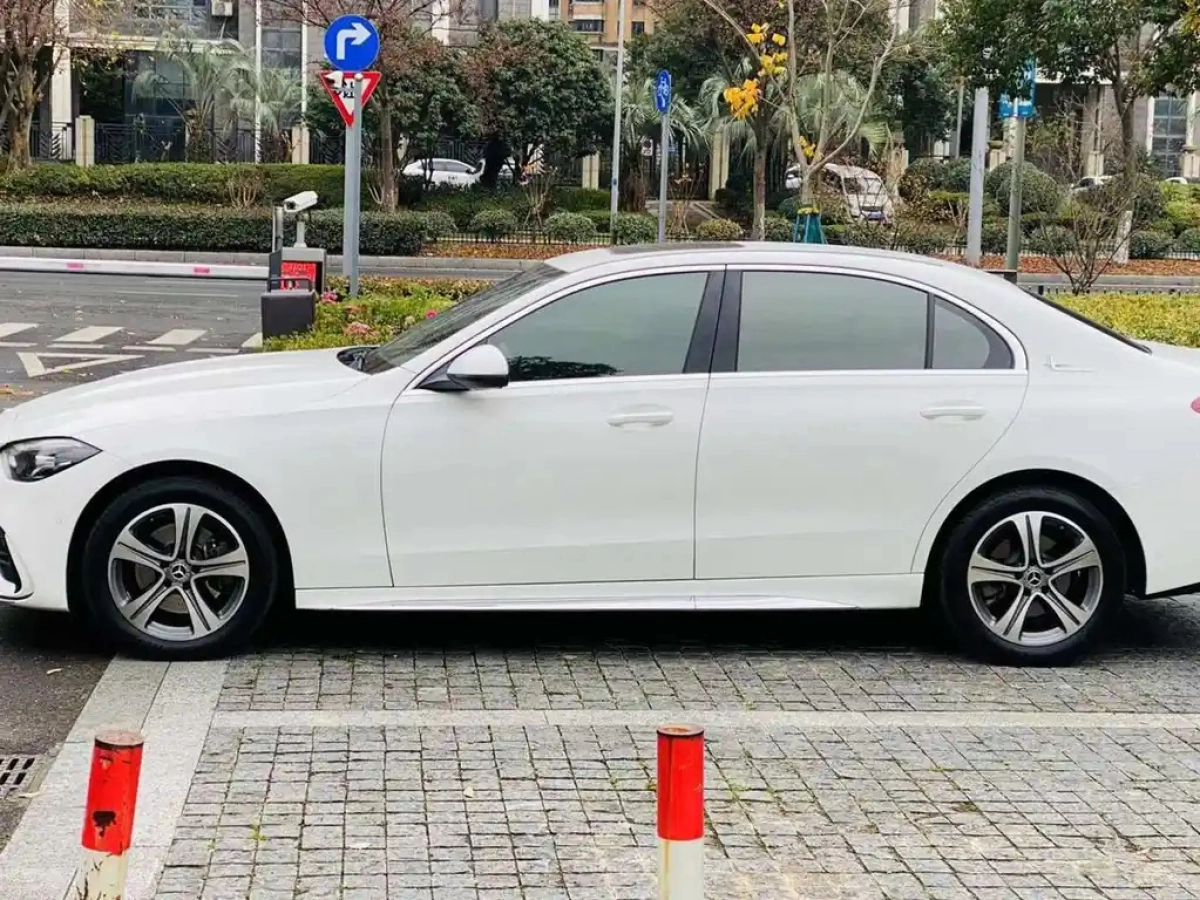 MERCEDES BENZ C-CLASS