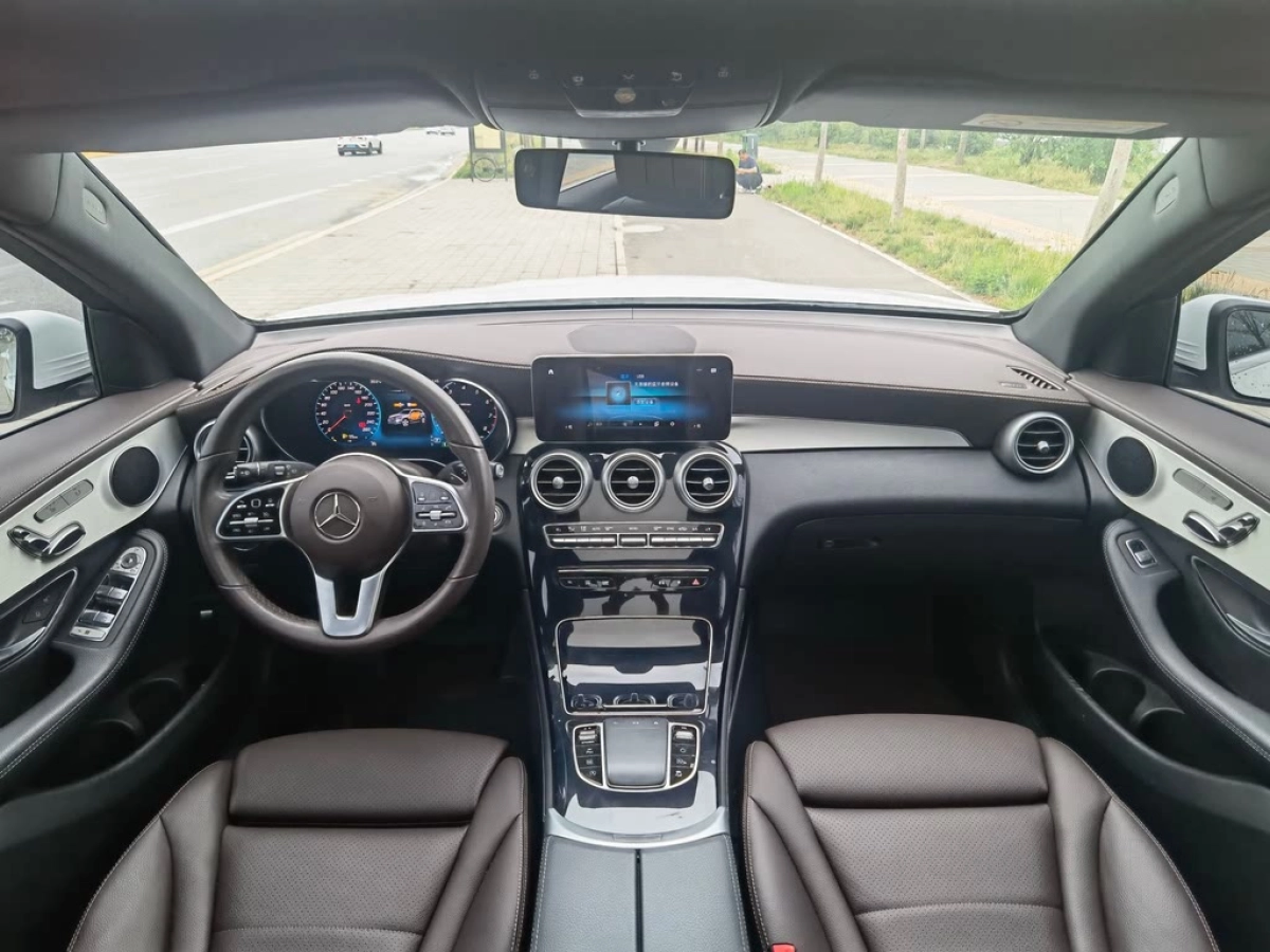 MERCEDES BENZ GLC