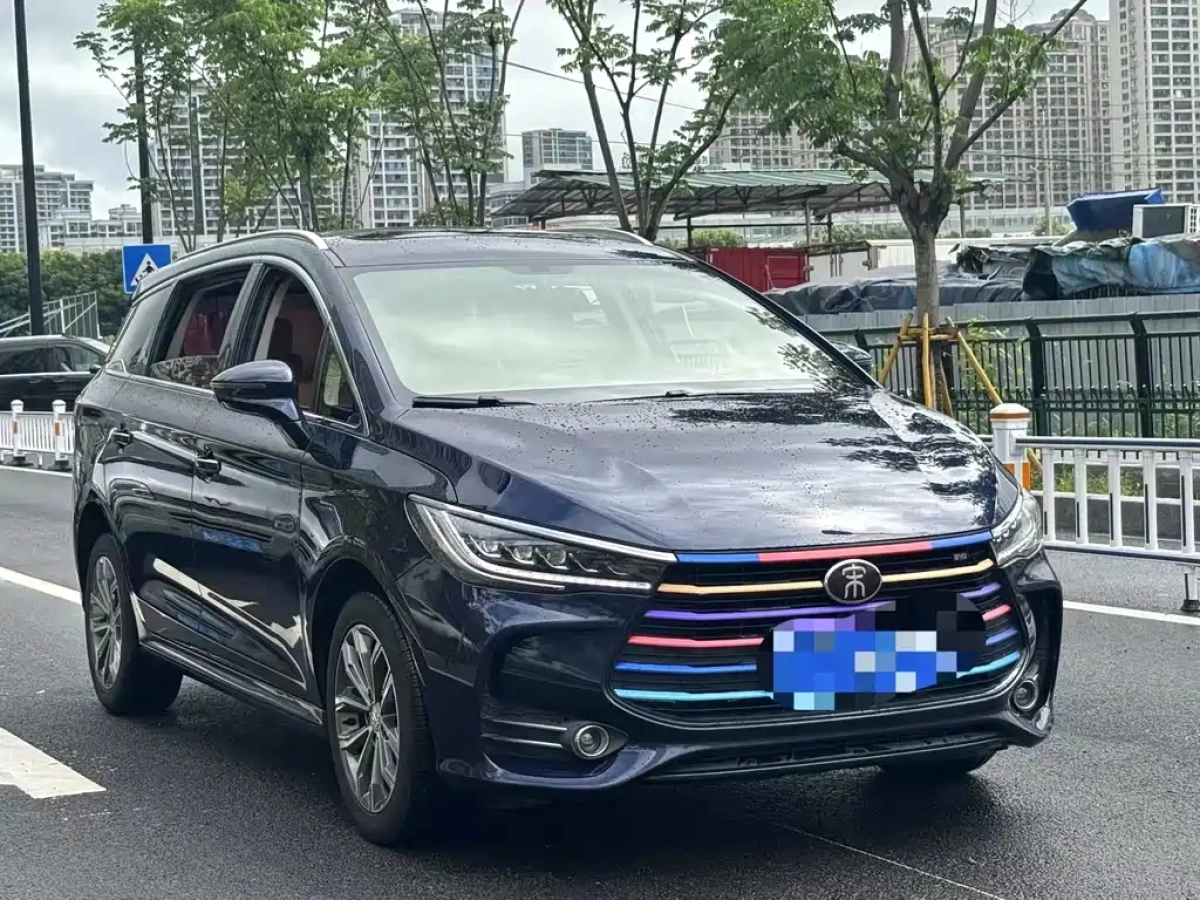 BYD SONG MAX