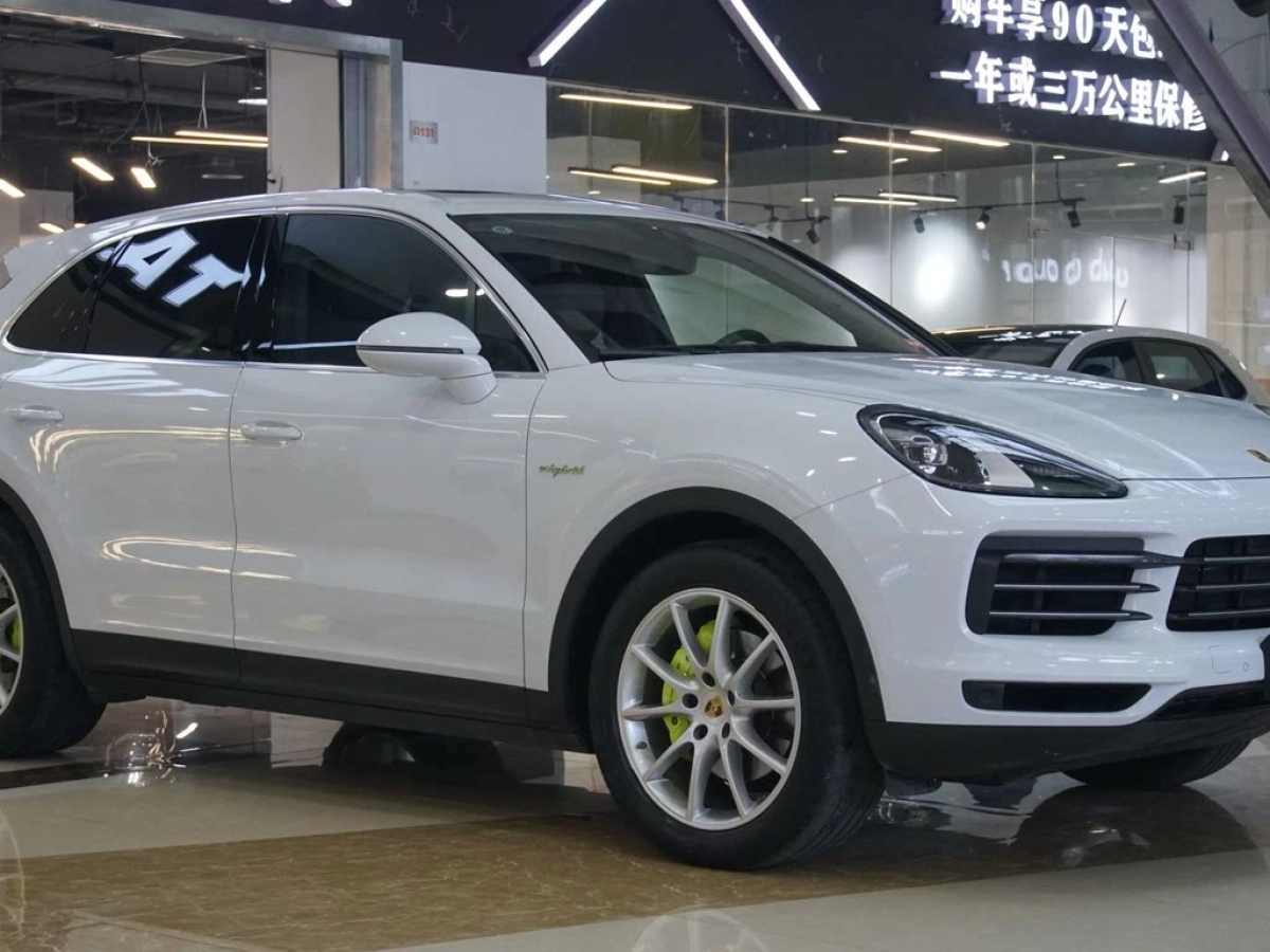 PORSCHE CAYENNE NEW ENERGY
