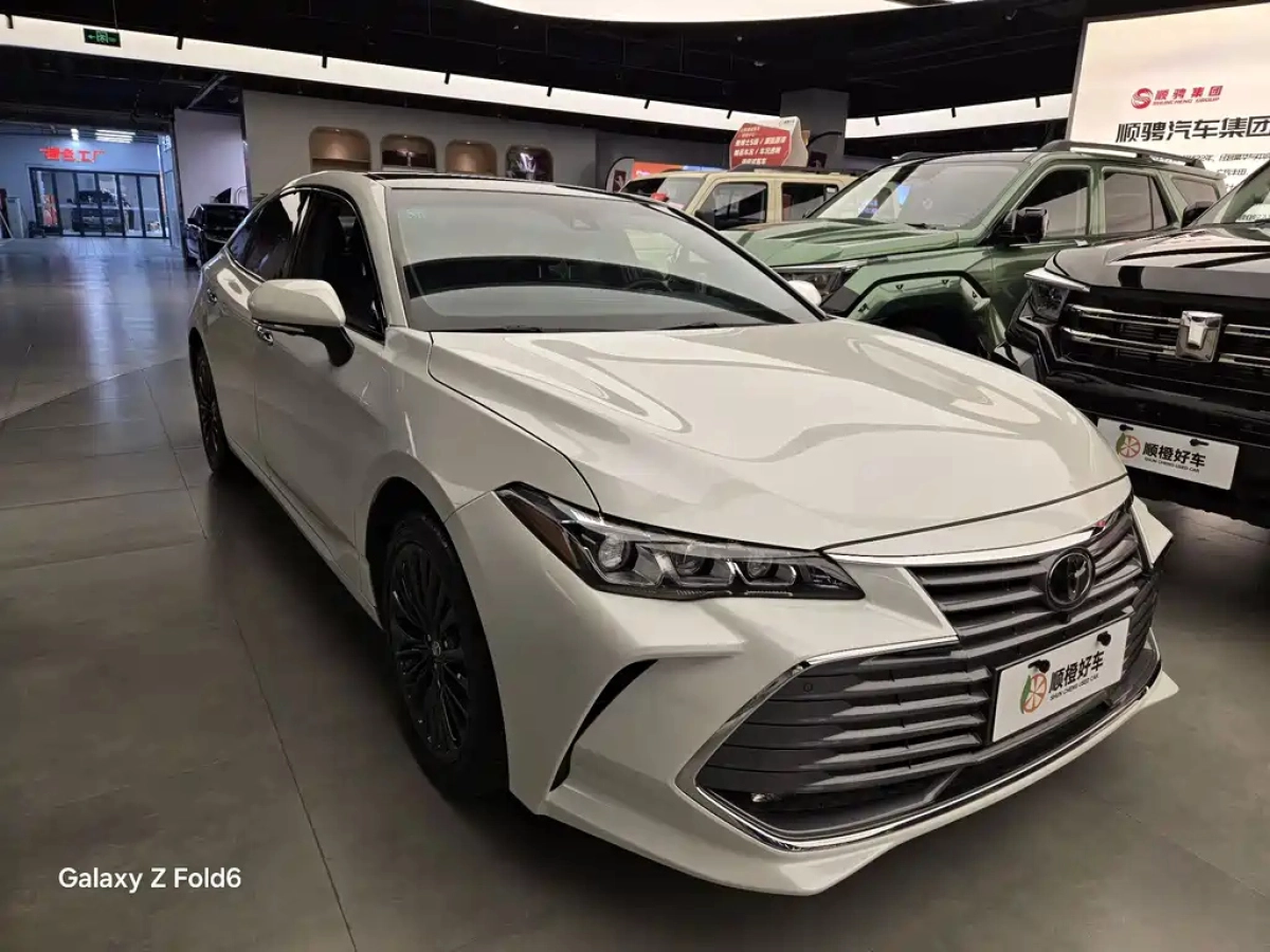 TOYOTA AVALON