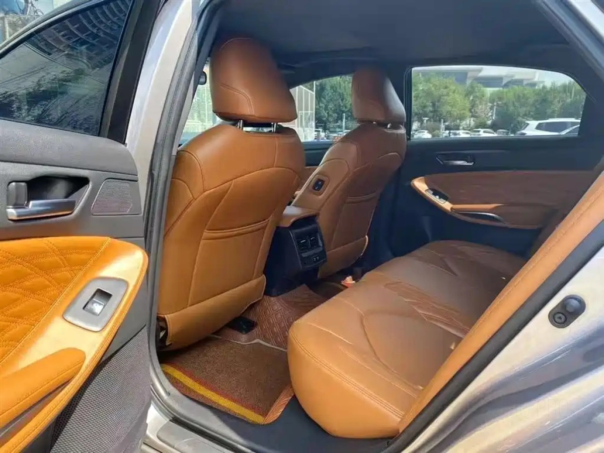 TOYOTA AVALON