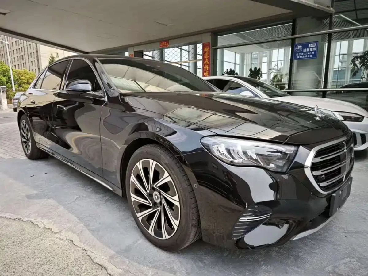 MERCEDES BENZ E-CLASS