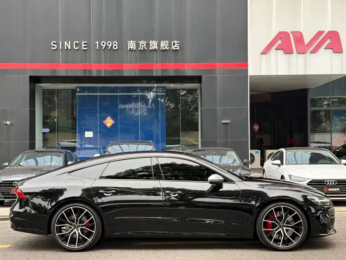 AUDI A7