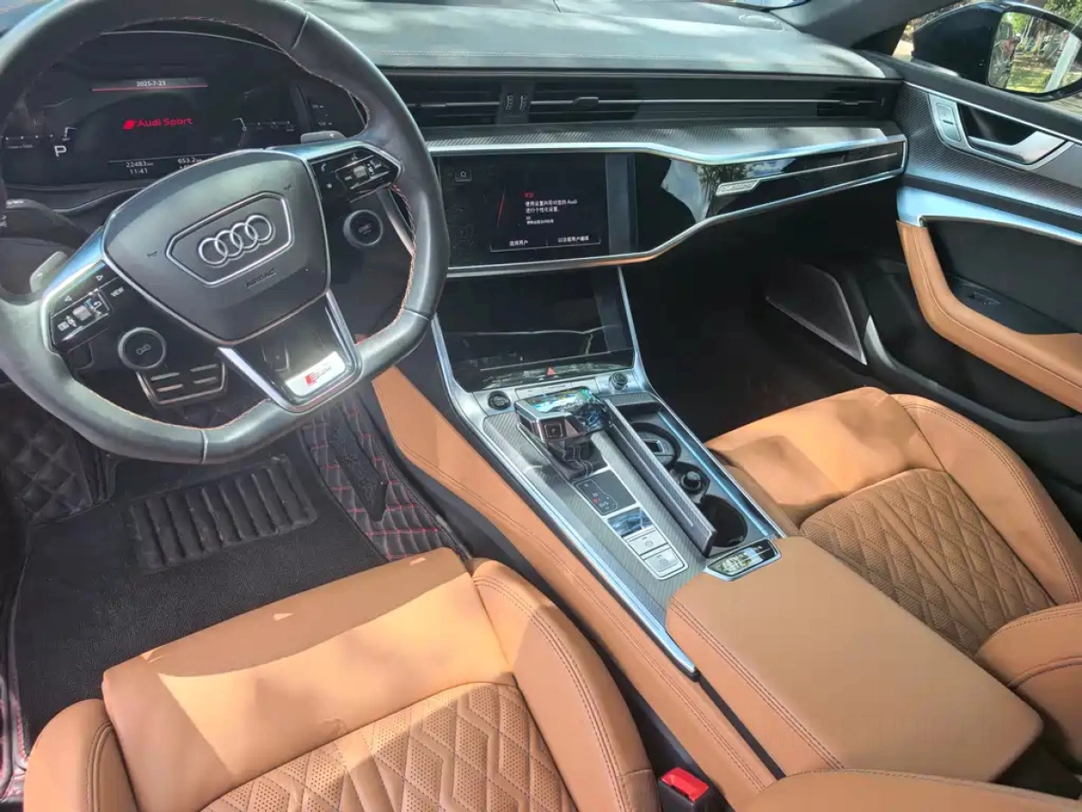 AUDI A7L