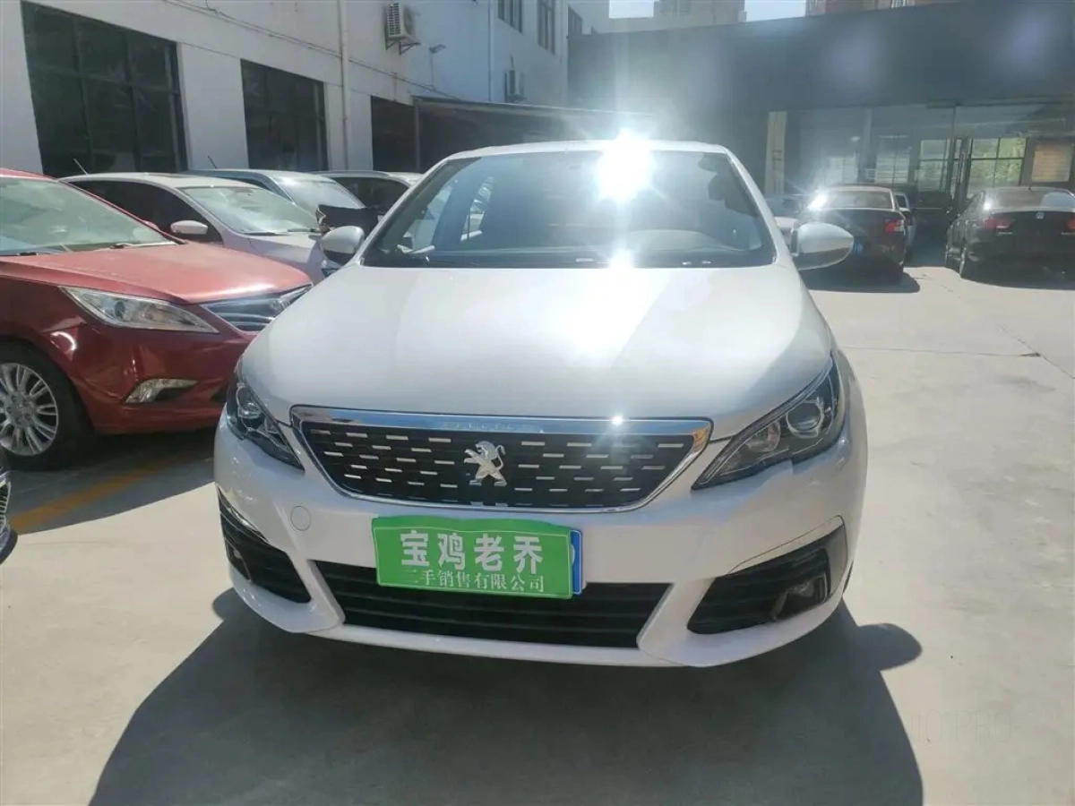 PEUGEOT 308
