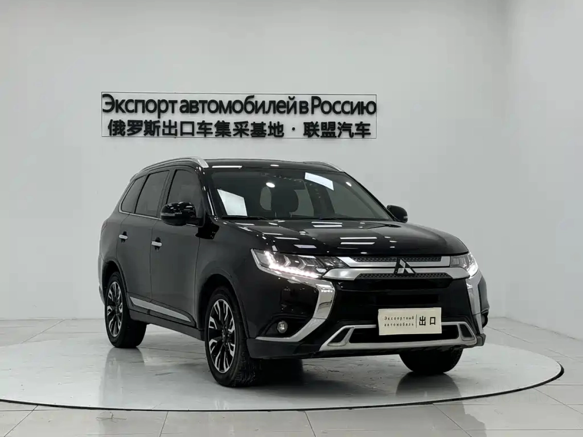 MITSUBISHI OUTLANDER