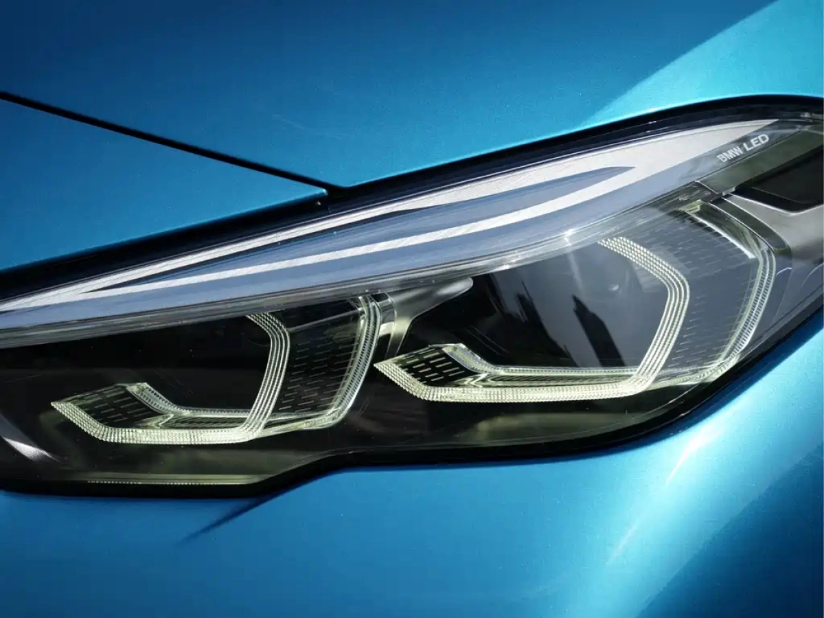 BMW 2-SERIES