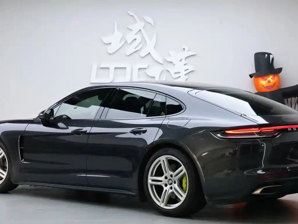 PORSCHE PANAMERA NEW ENERGY
