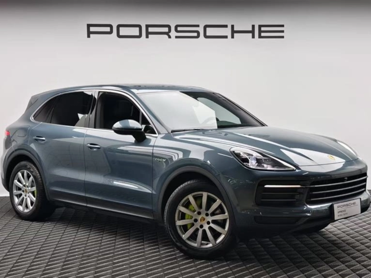 PORSCHE CAYENNE NEW ENERGY