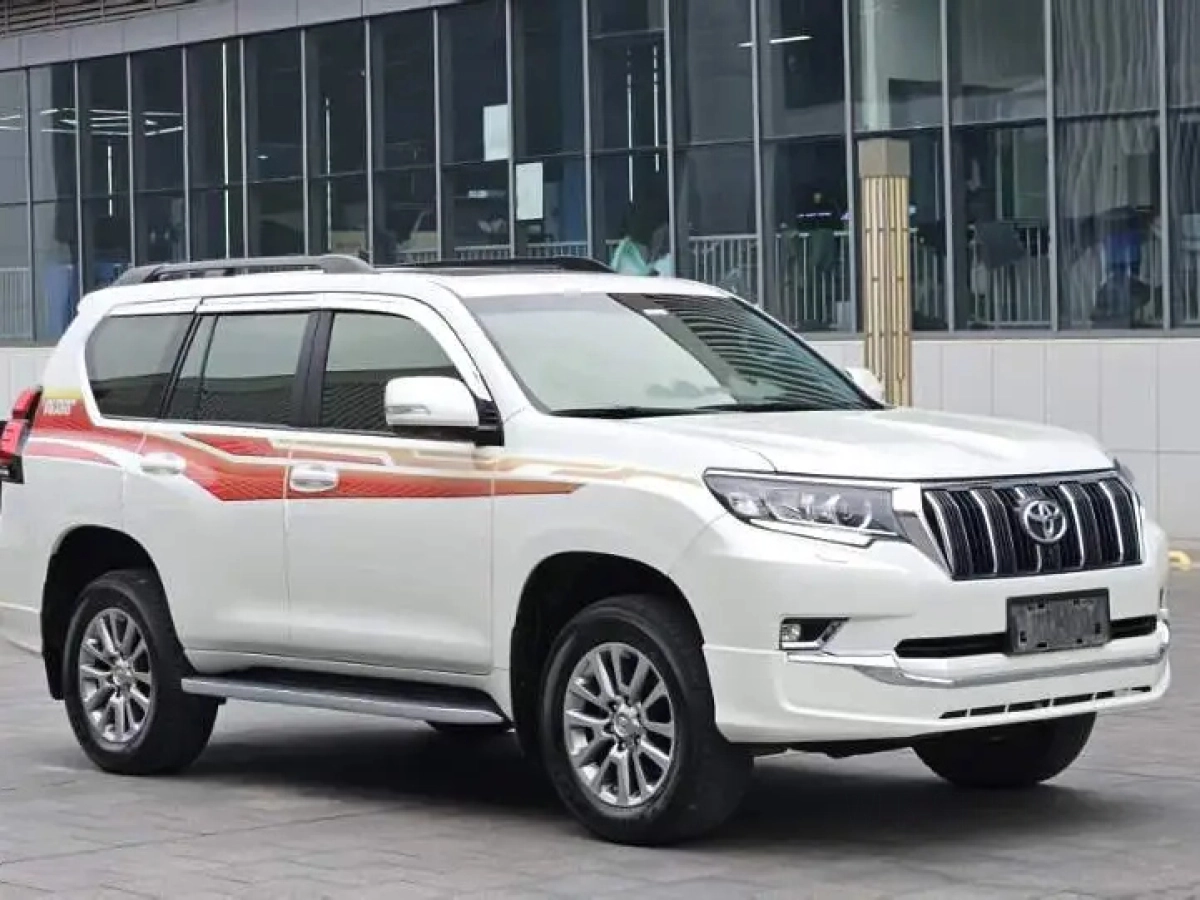 TOYOTA PRADO