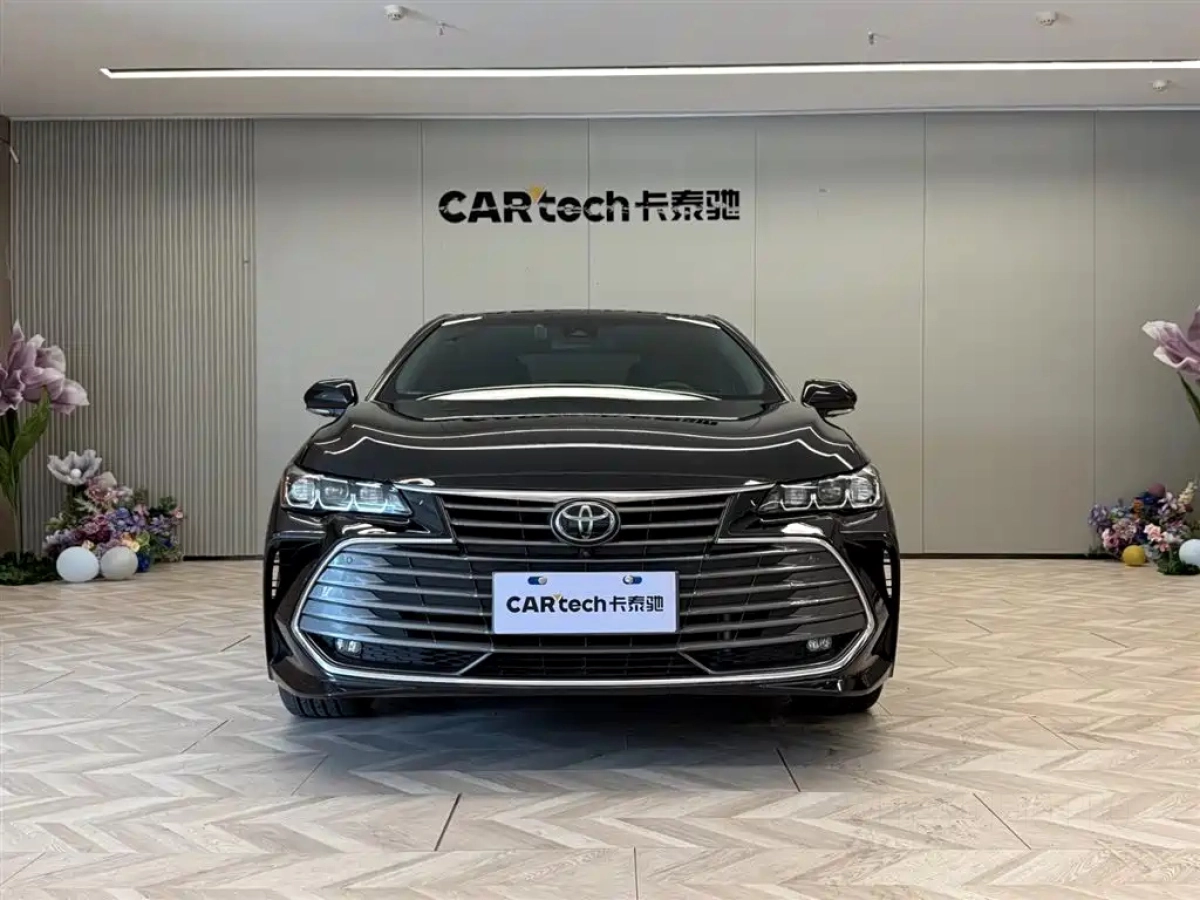TOYOTA AVALON