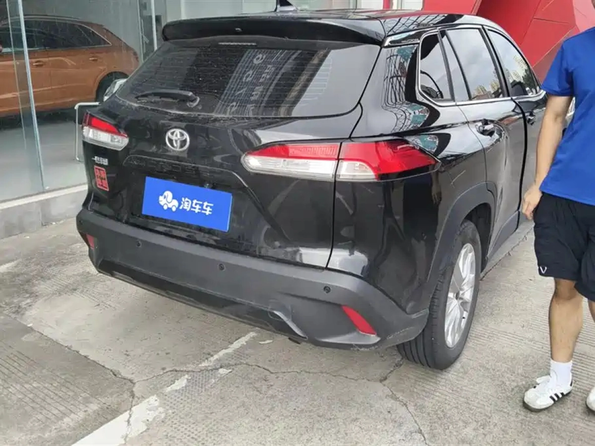 TOYOTA COROLLA CROSS