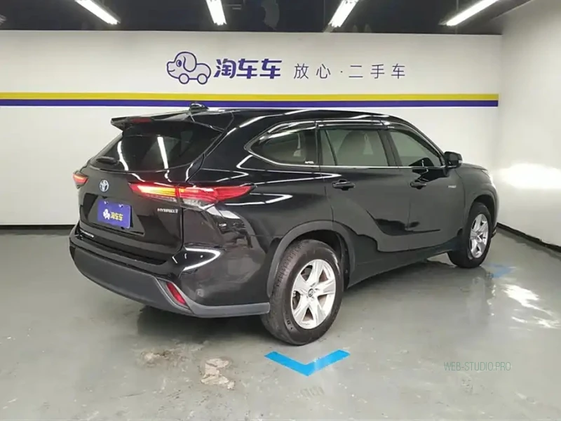 TOYOTA HIGHLANDER