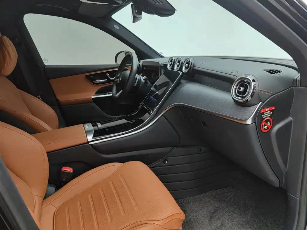 MERCEDES BENZ GLC