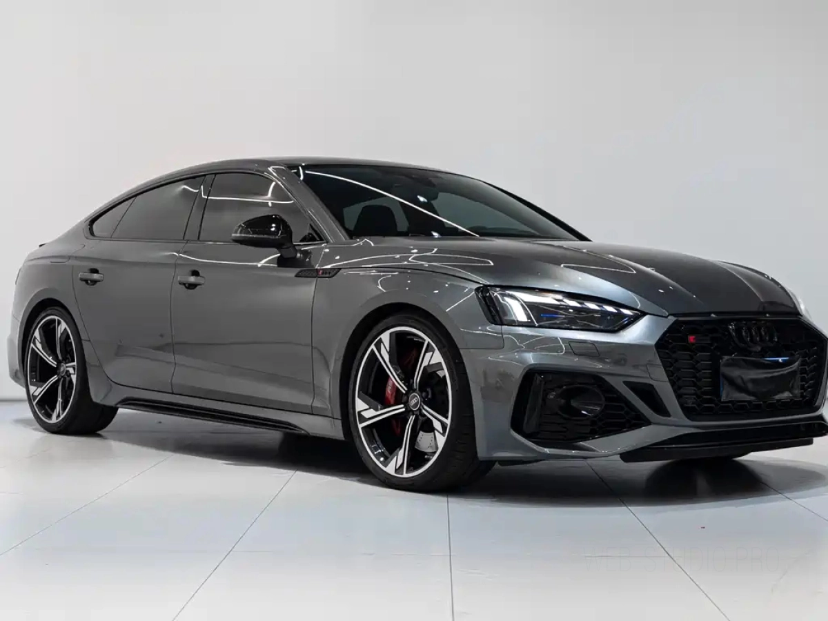 AUDI RS 5