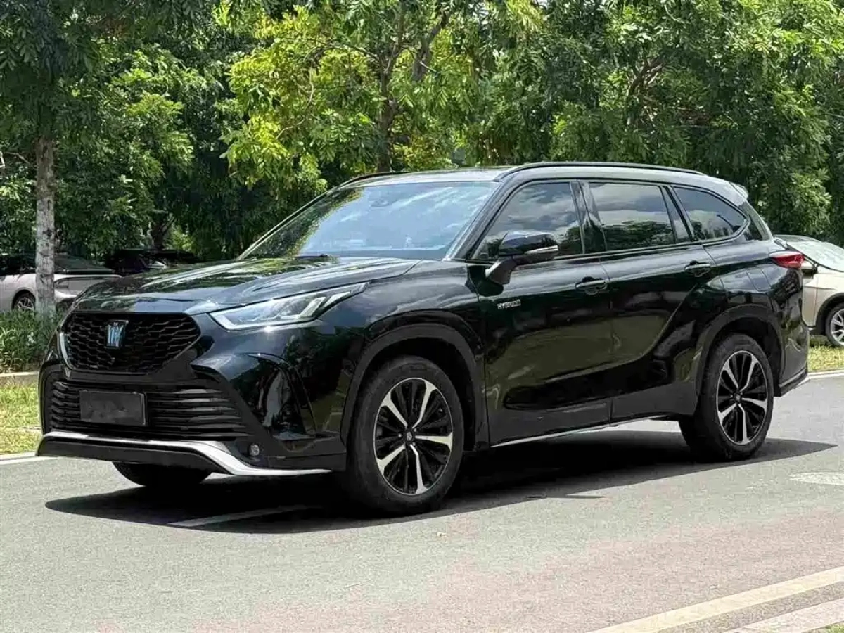 TOYOTA CROWN LUFANG