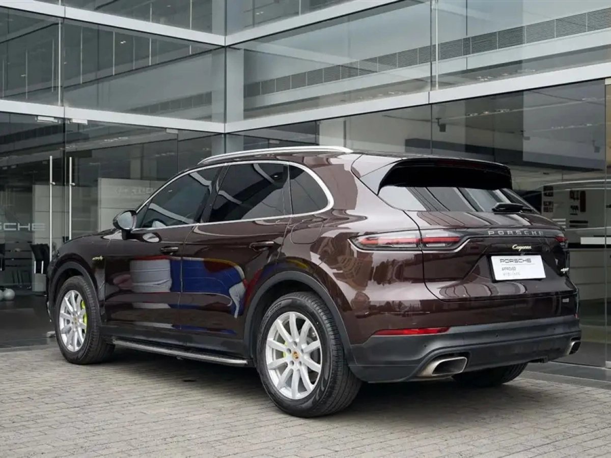 PORSCHE CAYENNE NEW ENERGY