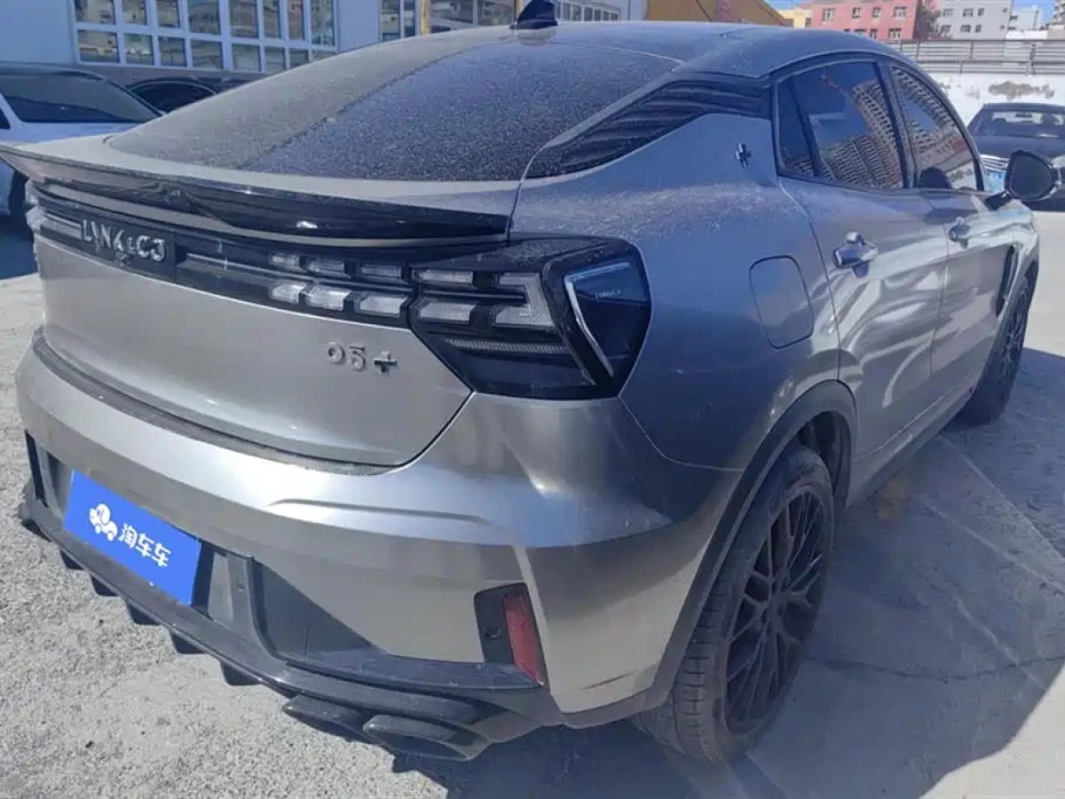 LYNK&CO 05