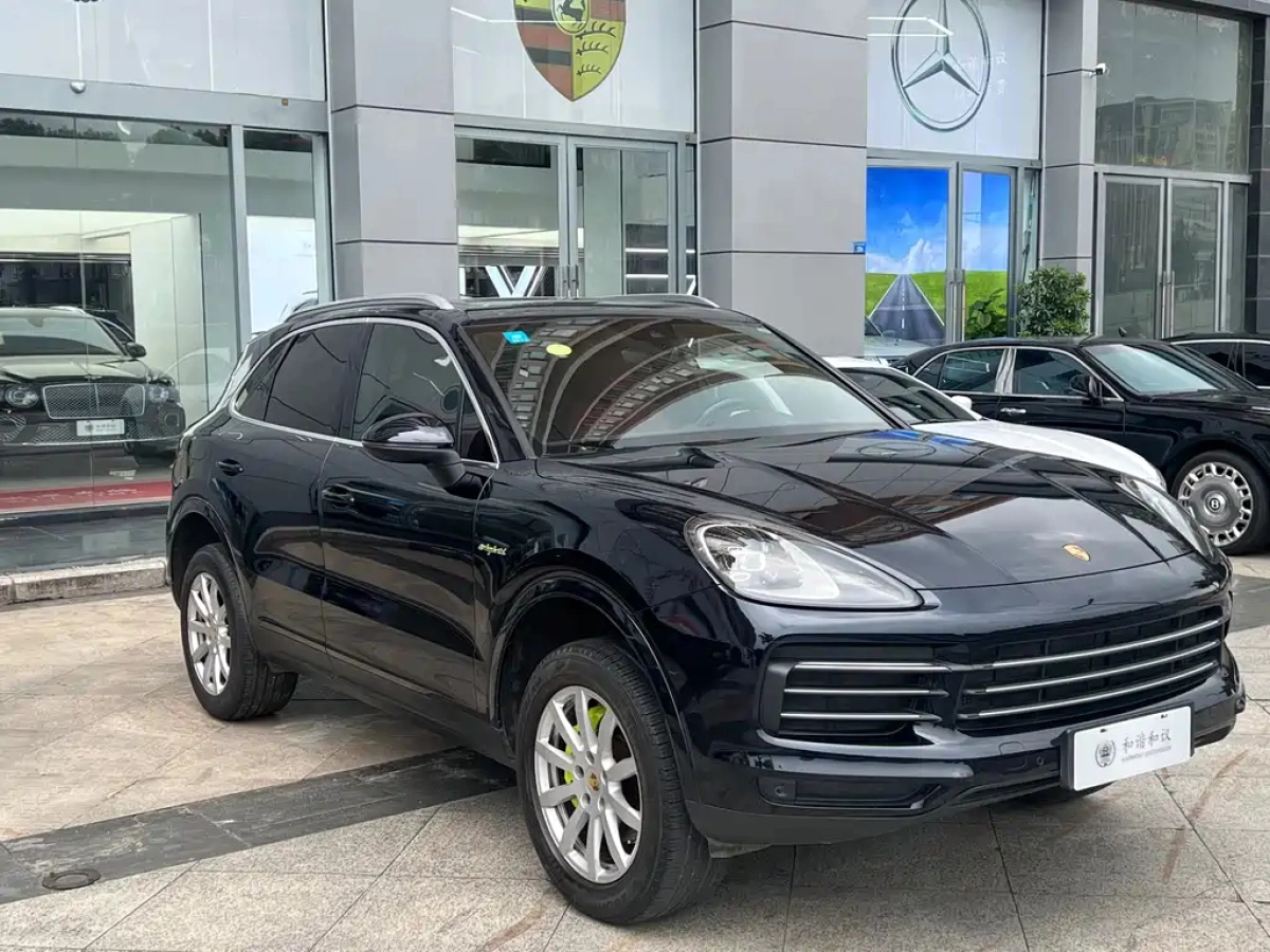 PORSCHE CAYENNE NEW ENERGY