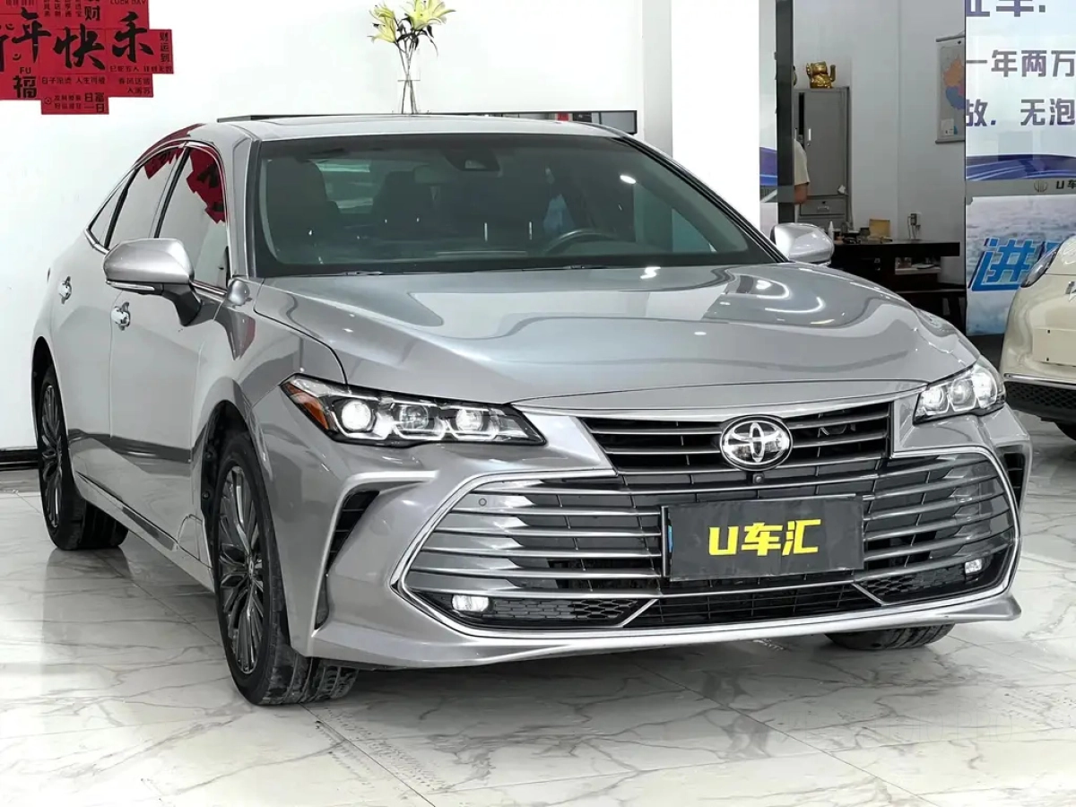 TOYOTA AVALON
