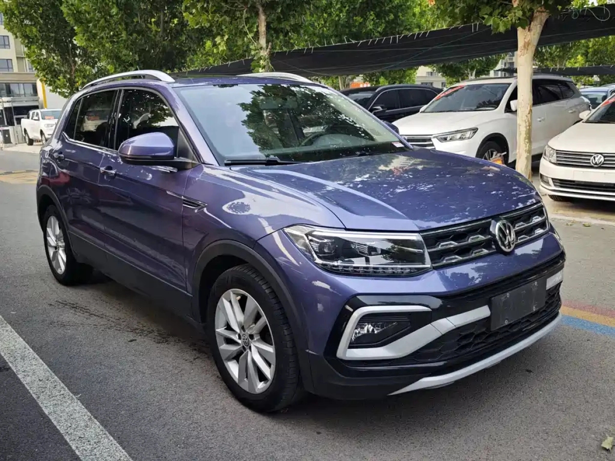 VOLKSWAGEN T-CROSS