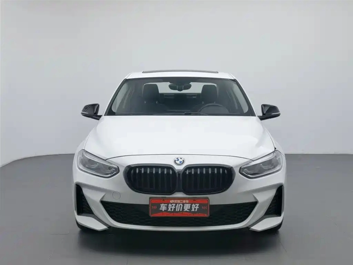 BMW 1-SERIES