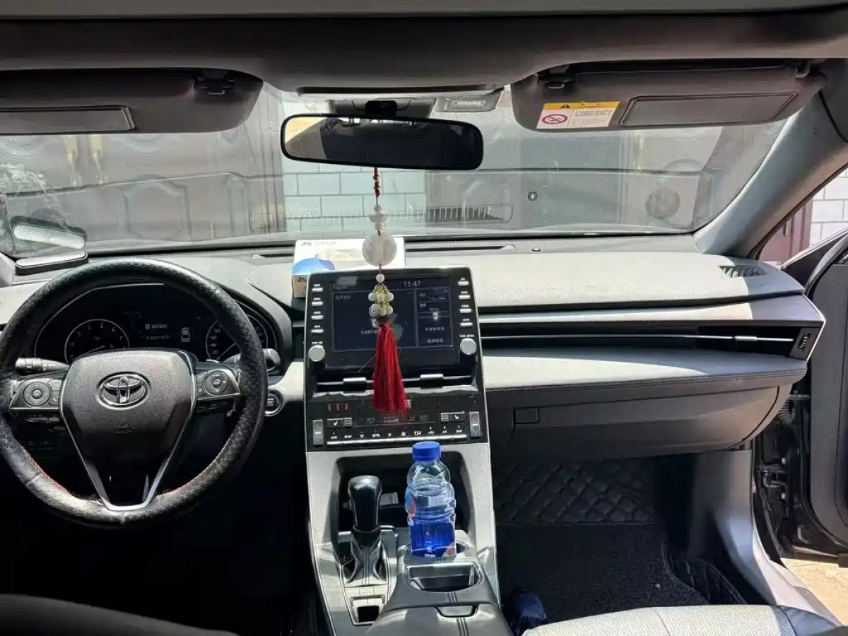 TOYOTA AVALON