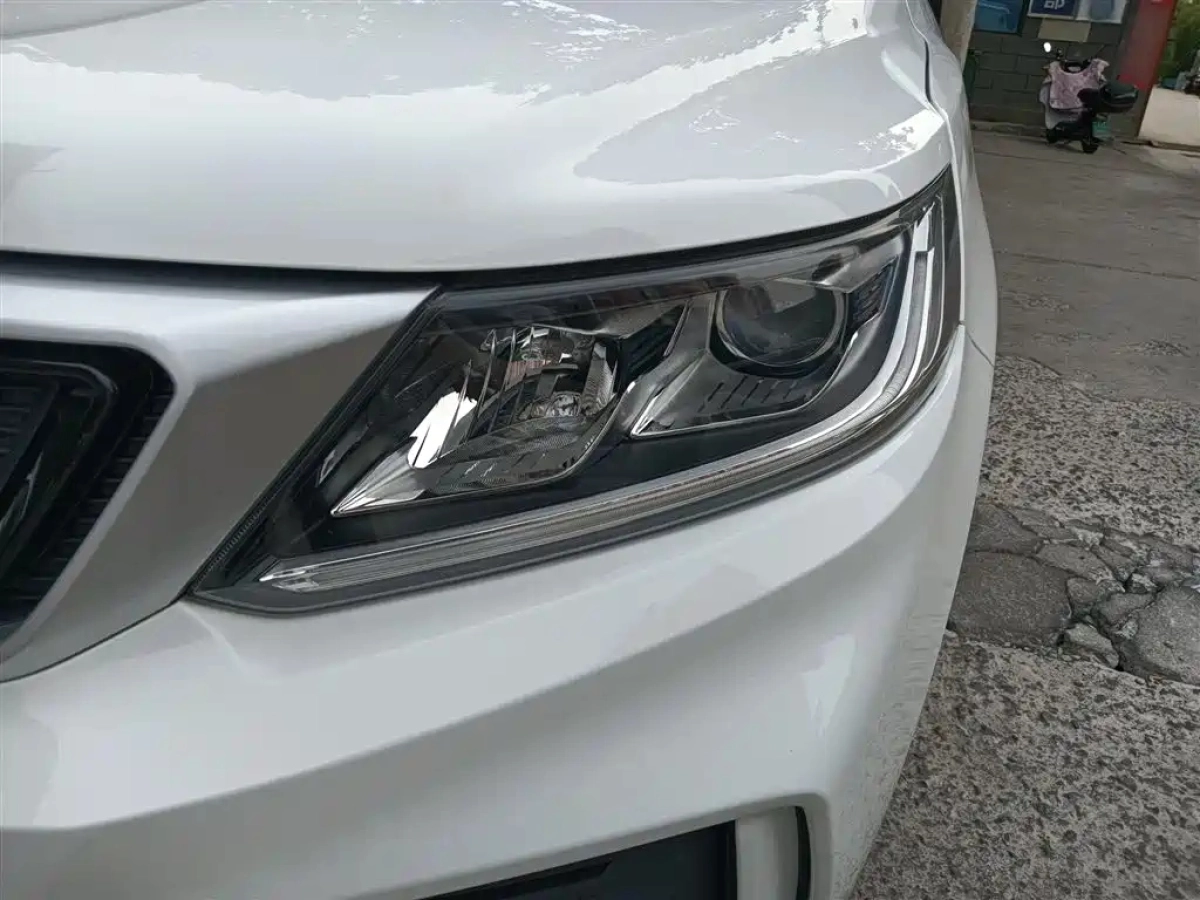 GEELY AUTO VISION X6