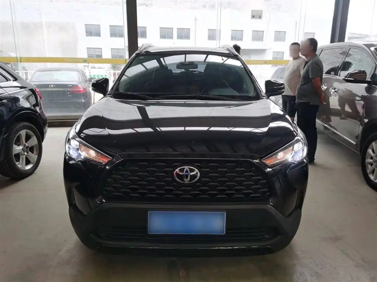 TOYOTA COROLLA CROSS