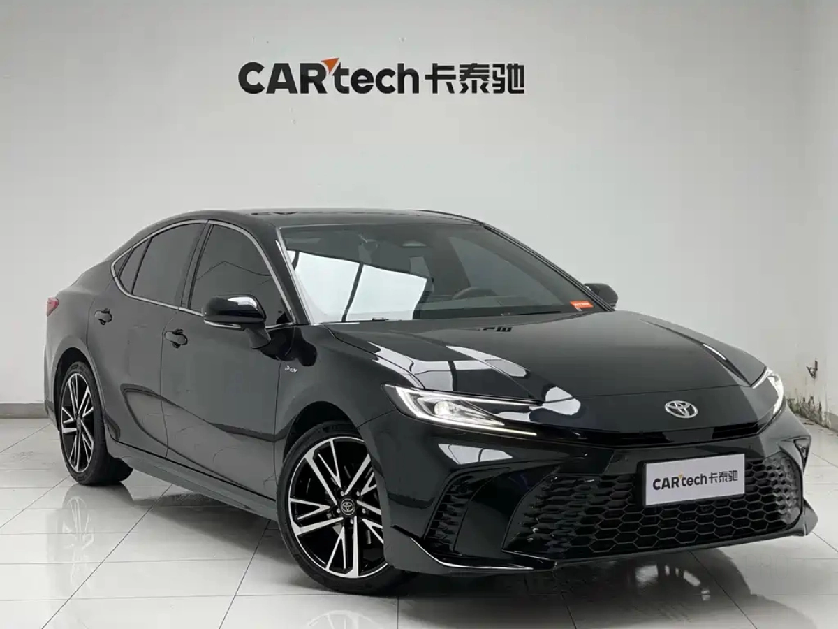 TOYOTA CAMRY