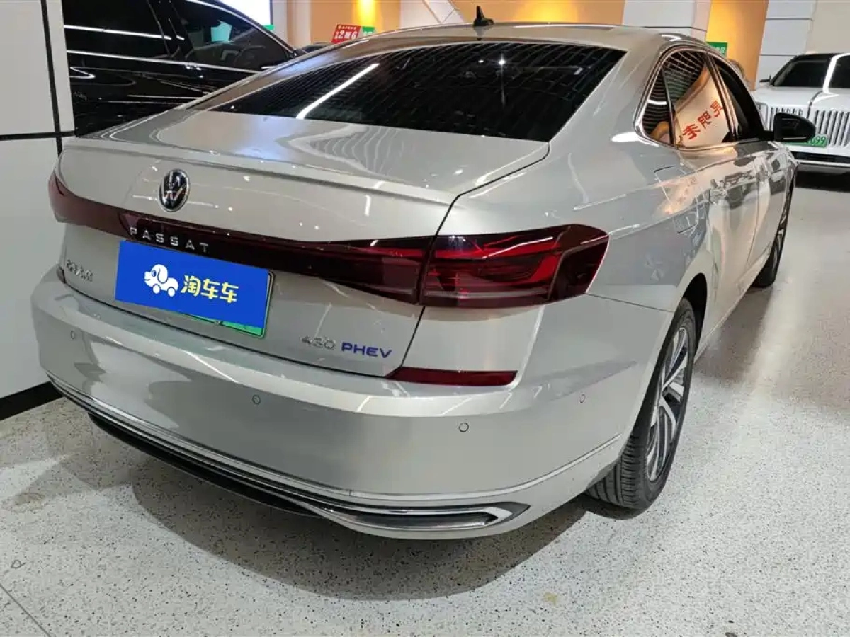 VOLKSWAGEN PASSAT NEW ENERGY