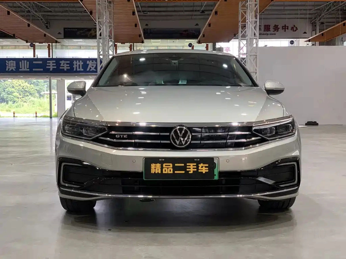 VOLKSWAGEN MAGOTAN GTE PLUG IN HYBRID
