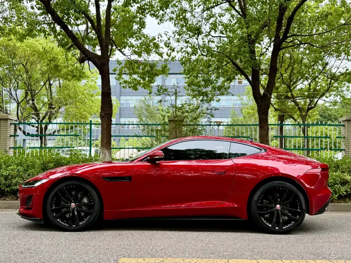 JAGUAR F-TYPE