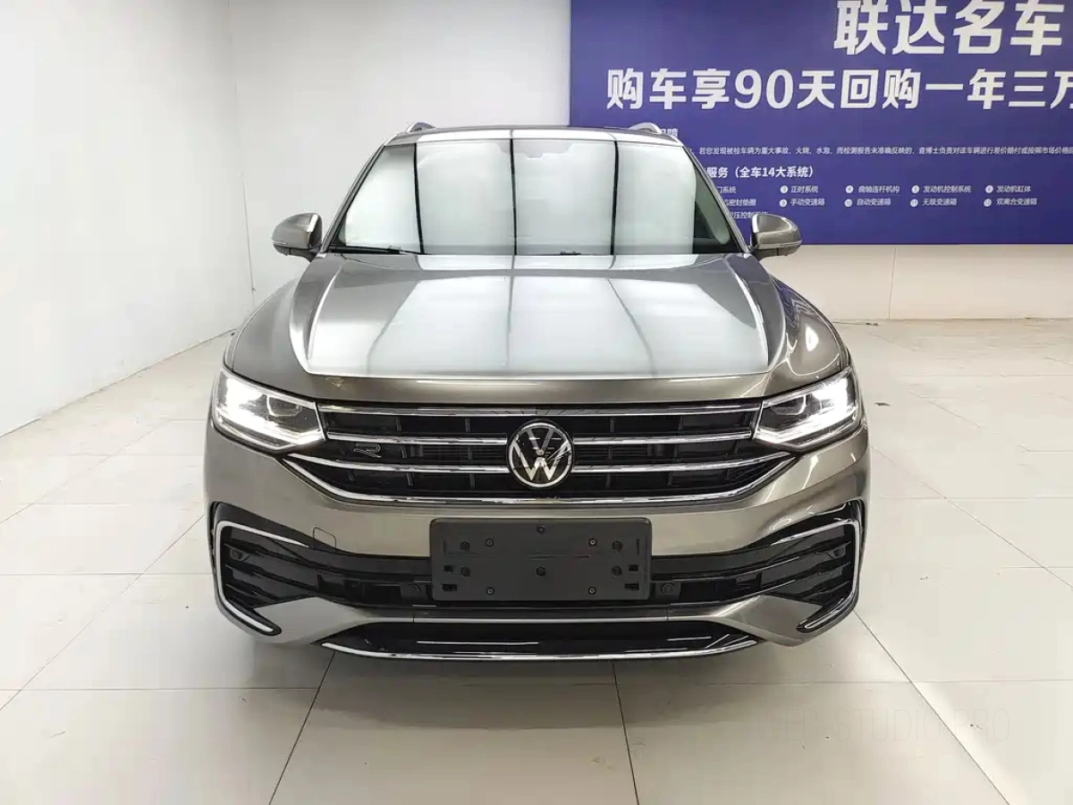 VOLKSWAGEN TIGUAN L