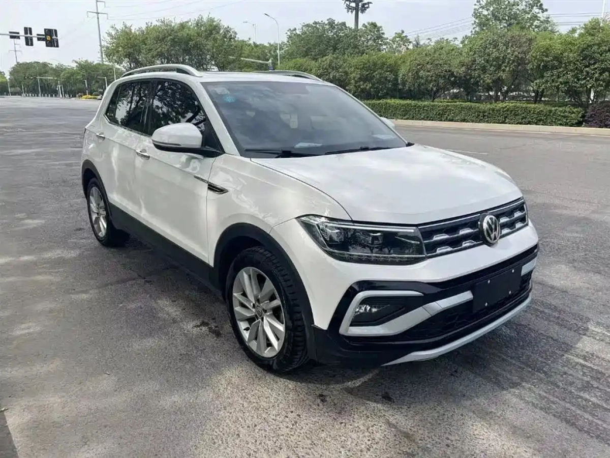 VOLKSWAGEN T-CROSS