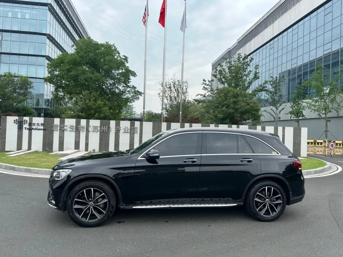 MERCEDES BENZ GLC