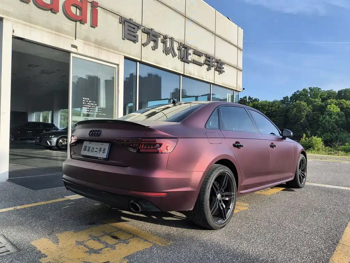 AUDI A4L