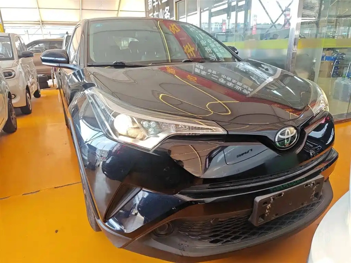 TOYOTA C-HR
