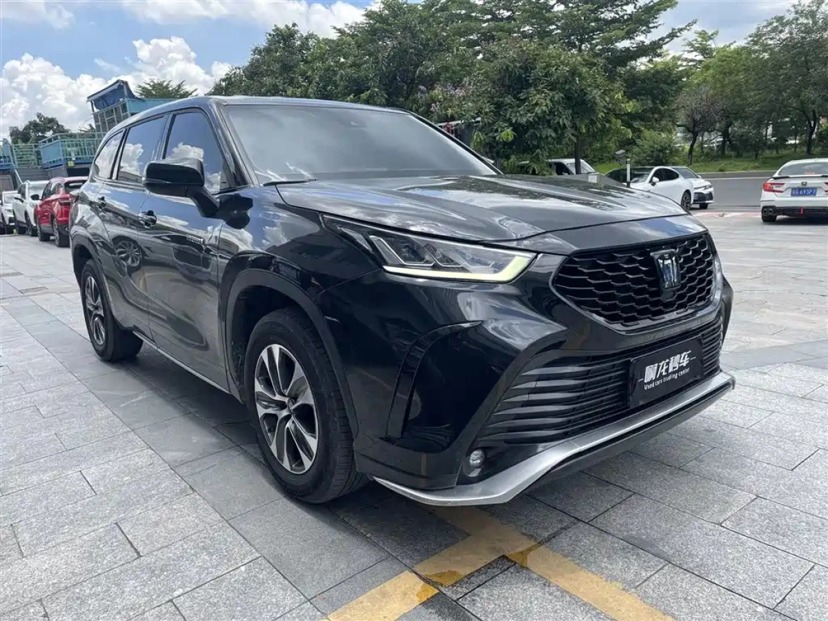 TOYOTA CROWN LUFANG