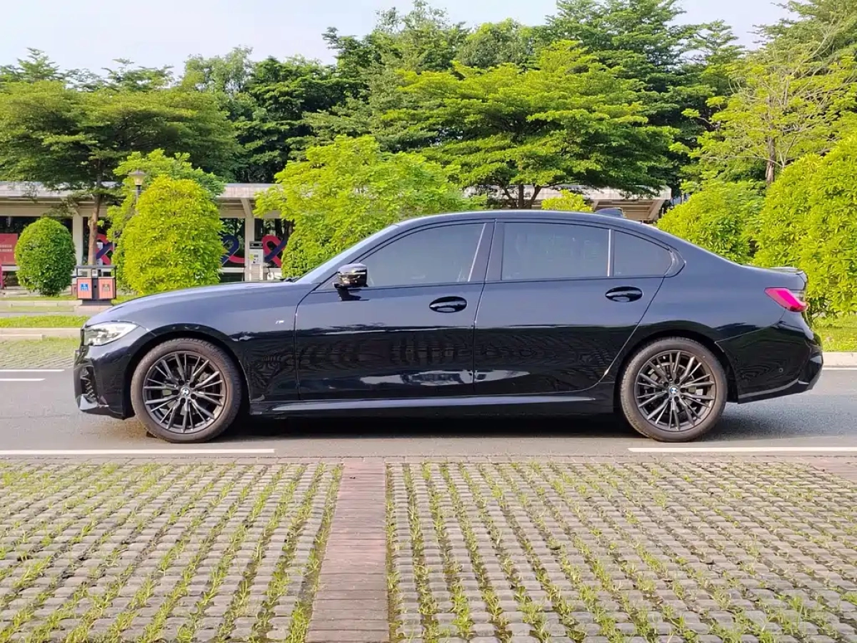 BMW 3-SERIES