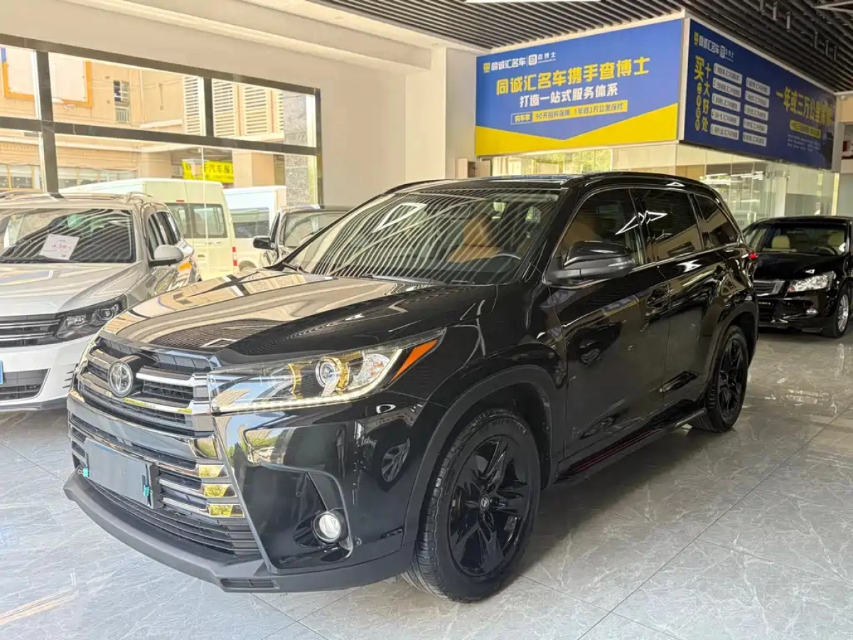 TOYOTA HIGHLANDER